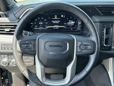 Used 2022 GMC Yukon Denali image 28