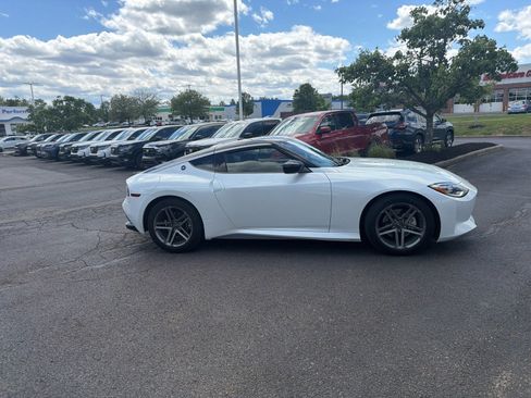 Used 2024 Nissan Z Sport w/ Floor Mat Package RWD image 15