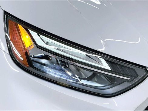 Certified 2025 Audi Q5 2.0T Premium image 30