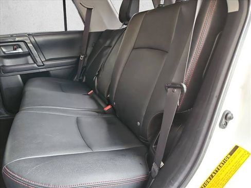 Used 2019 Toyota 4Runner TRD Off-Road Premium AWD/4WD image 19