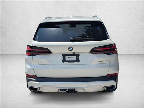 Used 2024 BMW X5 xDrive40i w/ Premium Package AWD/4WD image 7