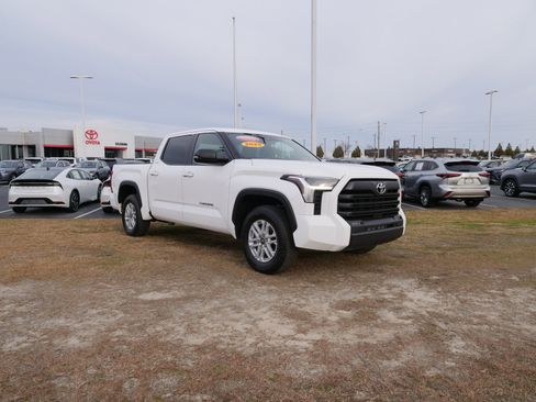 Used 2025 Toyota Tundra SR5 image 1