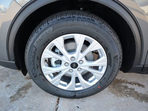 New 2026 Ford Escape Active w/ Cold Weather Package FWD image 17