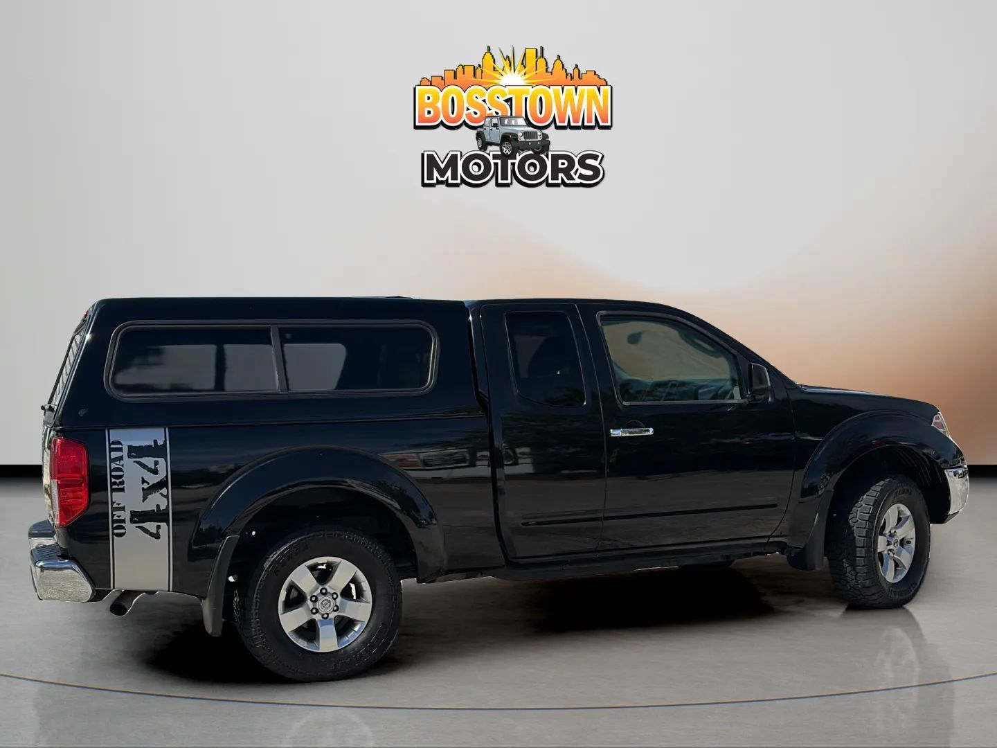 Used 2010 Nissan Frontier SE w/ SE Value Truck Pkg AWD/4WD image 8