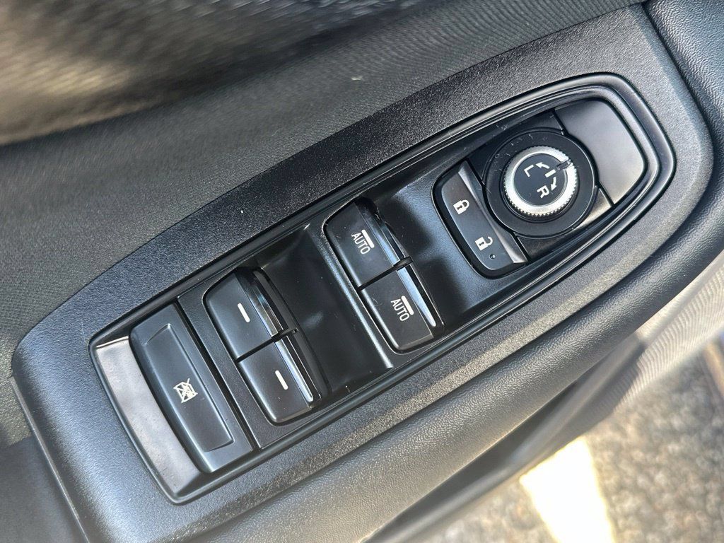 Used 2020 Subaru Legacy Premium AWD/4WD image 13