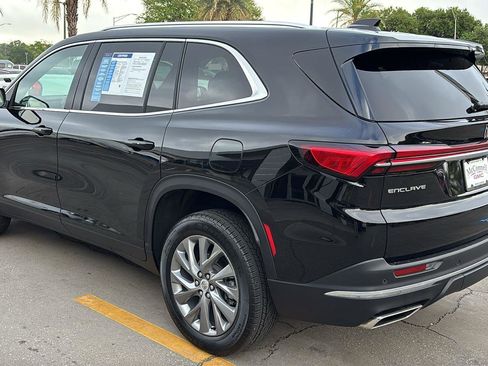 Certified 2025 Buick Enclave Preferred FWD image 5