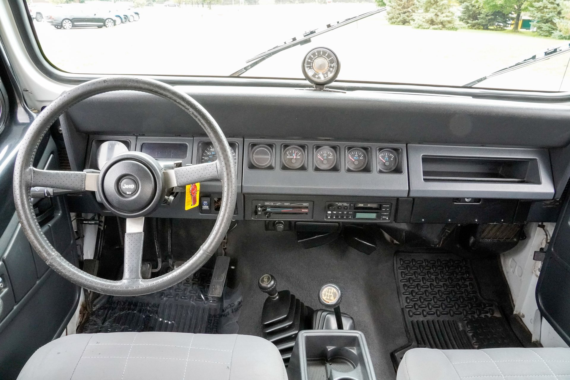 Used 1992 Jeep Wrangler 4WD image 13