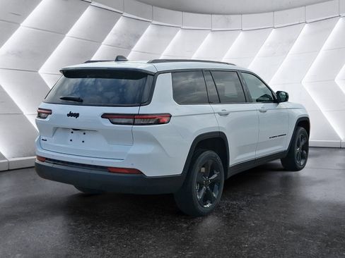 New 2025 Jeep Grand Cherokee L Altitude image 6