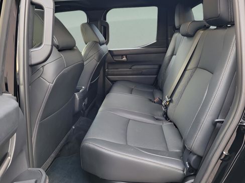 Used 2025 Toyota Tacoma Limited image 10