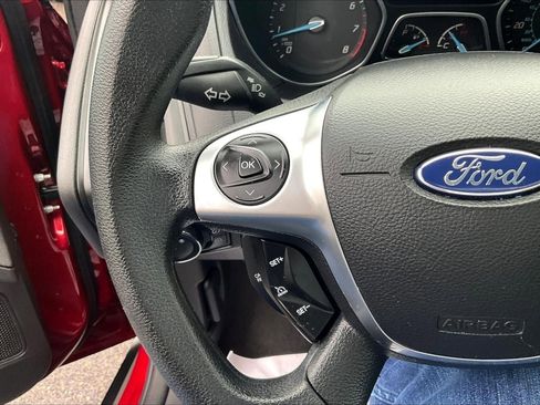 Used 2013 Ford Focus SE w/ SE Winter Pkg FWD image 10