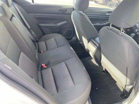 Used 2024 Nissan Altima 2.5 SV image 22