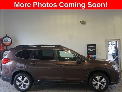 Used 2019 Subaru Ascent Premium AWD/4WD image 2