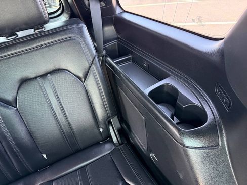Used 2019 Ford Expedition Limited w/ Equipment Group 302A AWD/4WD image 39