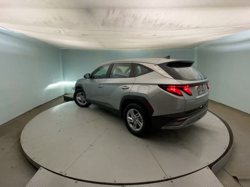 Certified 2026 Hyundai Tucson SE FWD image 2