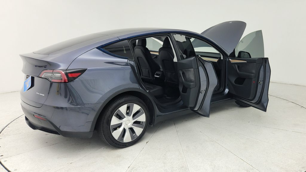 Used 2023 Tesla Model Y Long Range AWD/4WD image 12
