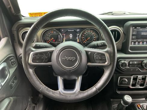 Used 2021 Jeep Gladiator Overland w/ Cold Weather Group AWD/4WD image 15
