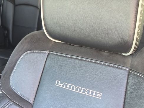 Used 2023 RAM 2500 Laramie AWD/4WD image 17