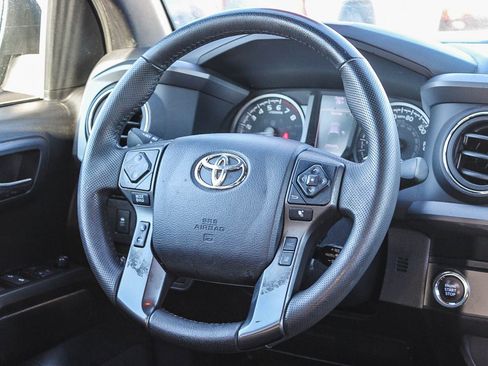 Used 2023 Toyota Tacoma 2WD Double Cab image 9