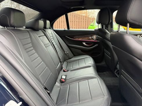 Used 2017 Mercedes-Benz E 300 4MATIC image 25