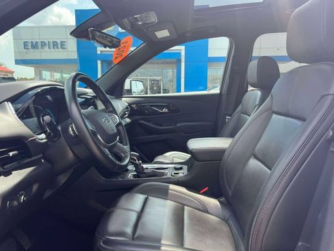 Used 2023 Chevrolet Traverse RS AWD/4WD image 17