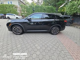Used 2025 BMW X2 xDrive28i w/ Premium Package AWD/4WD video 1