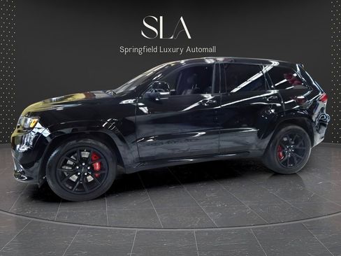 Used 2021 Jeep Grand Cherokee SRT image 7