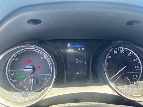 Used 2021 Toyota Camry SE FWD image 16
