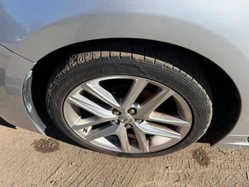 Used 2015 Lexus CT 200h FWD image 10