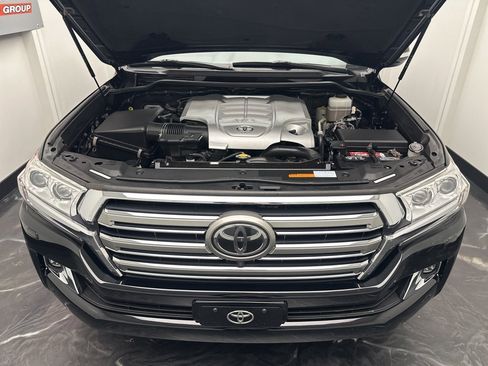 Used 2016 Toyota Land Cruiser image 36
