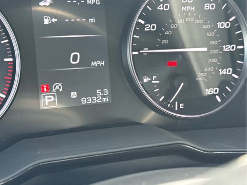 Used 2025 Subaru Legacy Premium AWD/4WD image 12