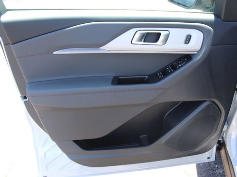 New 2026 Ford Explorer Active AWD/4WD image 19