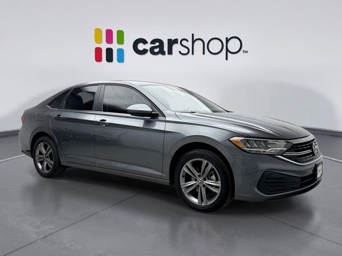 Used 2023 Volkswagen Jetta SE image 7