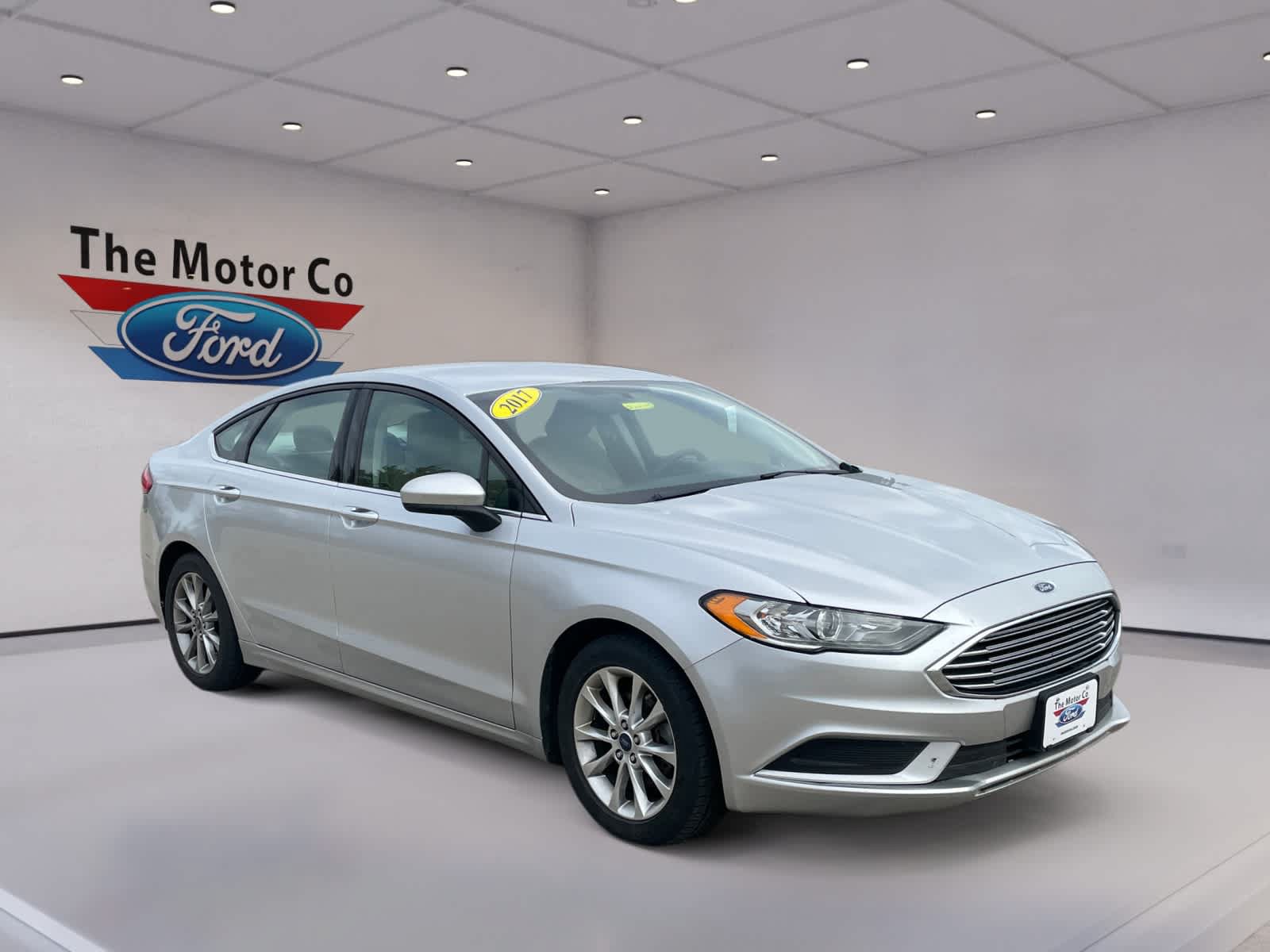 Used 2017 Ford Fusion SE FWD image 3