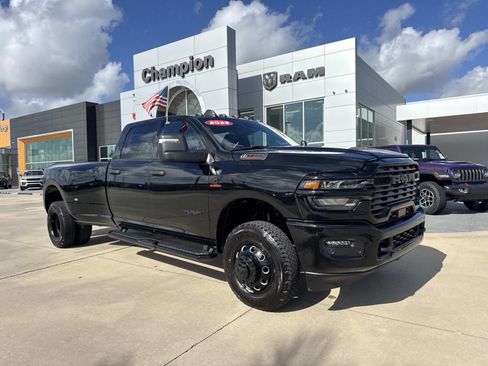 Used 2026 RAM 3500 Big Horn AWD/4WD image 1