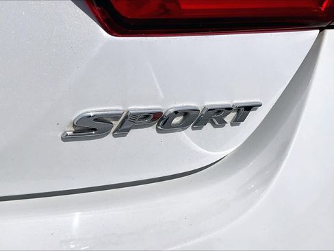Used 2022 Honda Accord Sport image 9