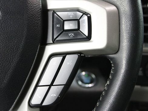 Used 2020 Ford F250 Lariat w/ Lariat Ultimate Package image 28