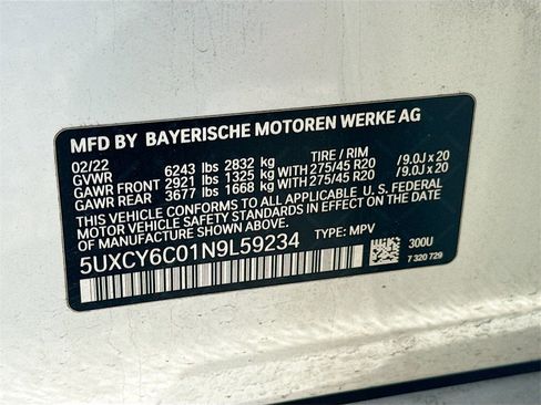 Used 2022 BMW X6 xDrive40i w/ M Sport Package image 32