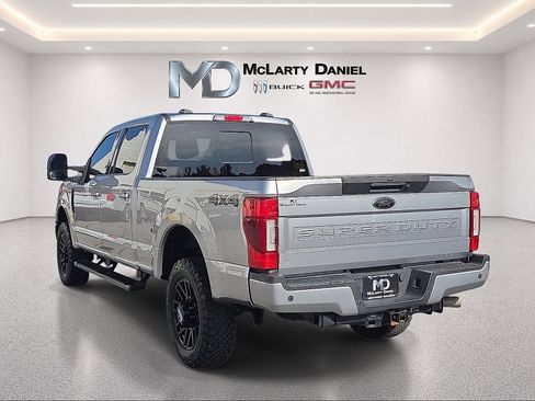 Used 2021 Ford F250 Lariat AWD/4WD image 13