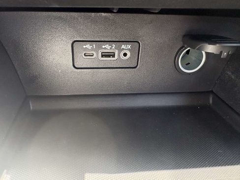 Used 2025 Nissan Altima 2.5 SV FWD image 26