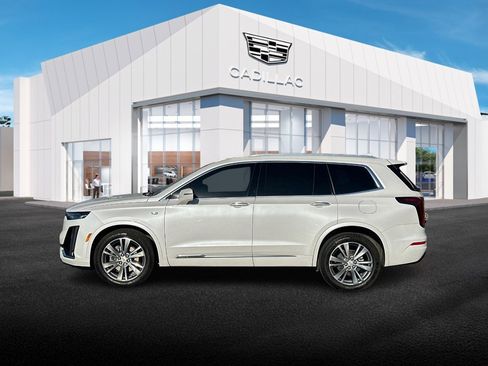 Certified 2024 Cadillac XT6 Premium Luxury image 5