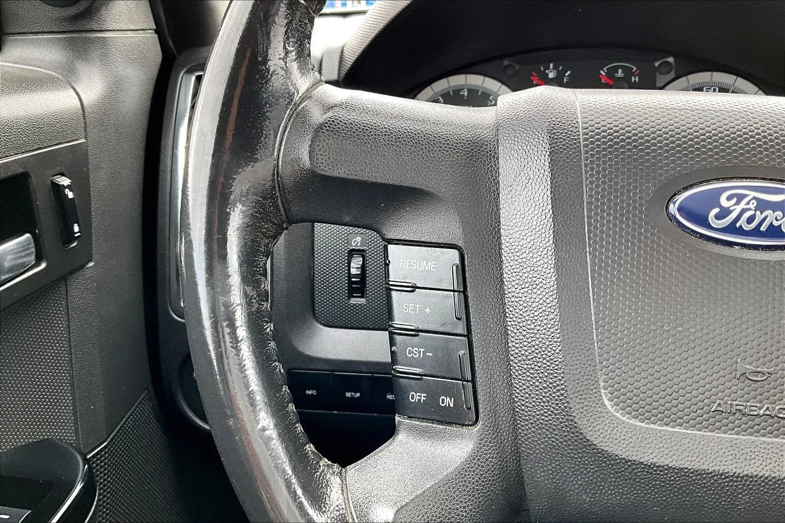 Used 2008 Ford Escape Limited AWD/4WD image 15