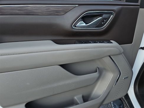 Used 2022 Chevrolet Tahoe Z71 w/ Z71 Off-Road Package image 20