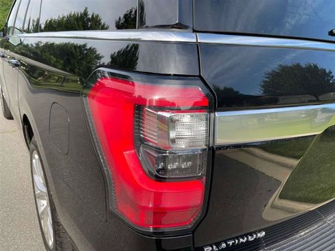 Used 2018 Ford Expedition Max Platinum AWD/4WD image 90