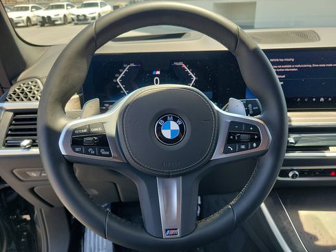 Used 2026 BMW X5 sDrive40i w/ M Sport Package RWD image 25