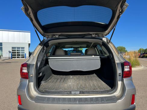 Used 2015 Subaru Outback 3.6R Limited AWD/4WD image 32