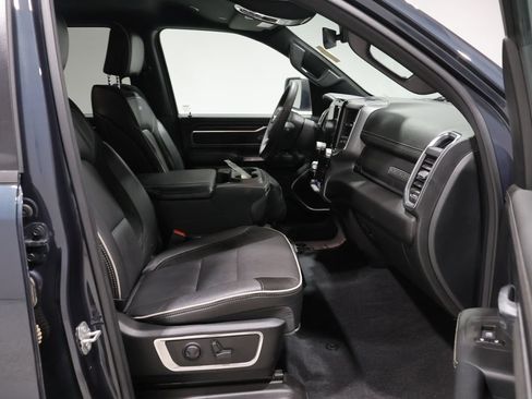 Used 2025 RAM 1500 Laramie AWD/4WD image 21
