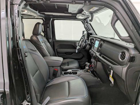 Used 2022 Jeep Wrangler Unlimited Rubicon 4xe w/ Cold Weather Group image 22