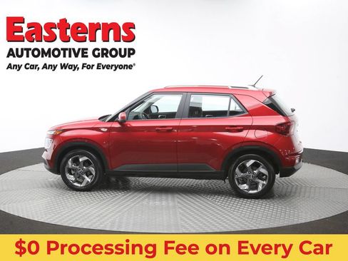 Used 2025 Hyundai Venue SEL FWD image 62