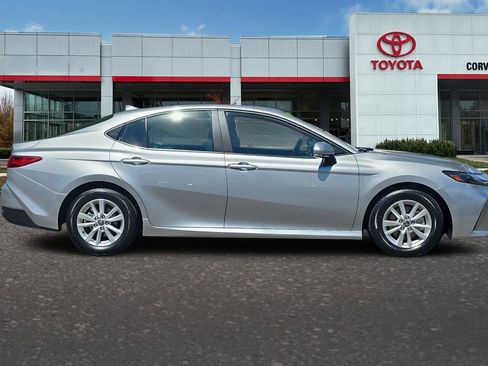 Certified 2025 Toyota Camry LE FWD image 3