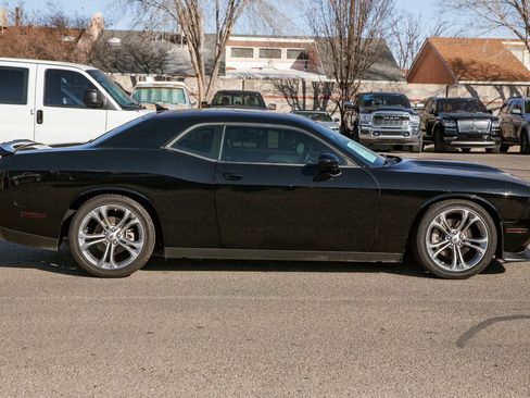 Used 2022 Dodge Challenger GT w/ Plus Package image 4